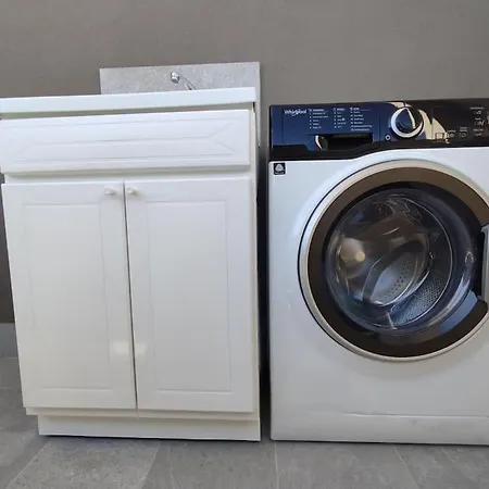 Exclusive A Due Passi Dal Mare Posto Auto