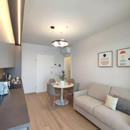 Exclusive A Due Passi Dal Mare Posto Auto *