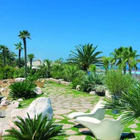 Exclusive A Due Passi Dal Mare Posto Auto