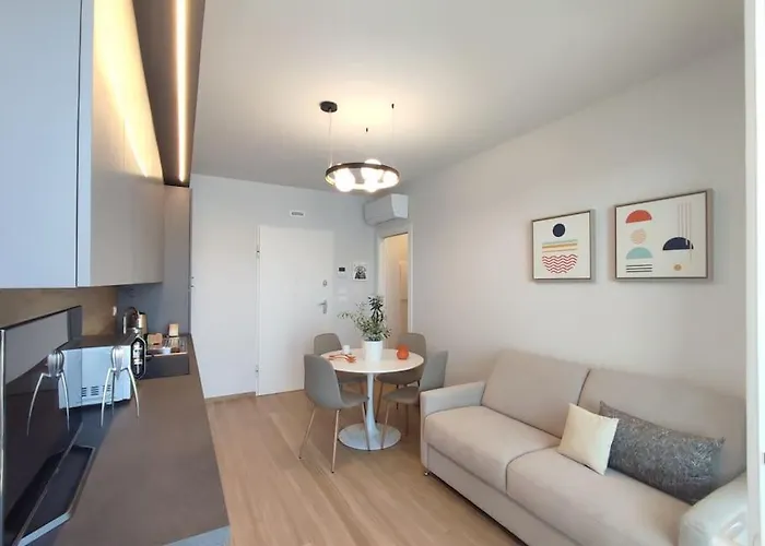 Exclusive A Due Passi Dal Mare Posto Auto *