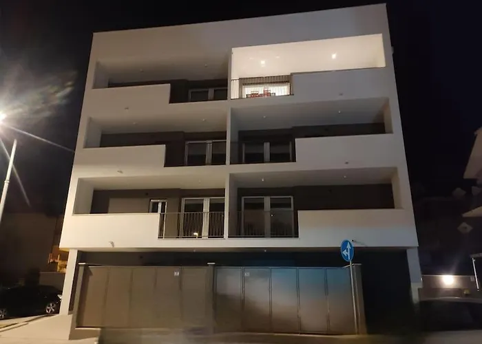 Exclusive A Due Passi Dal Mare Posto Auto *